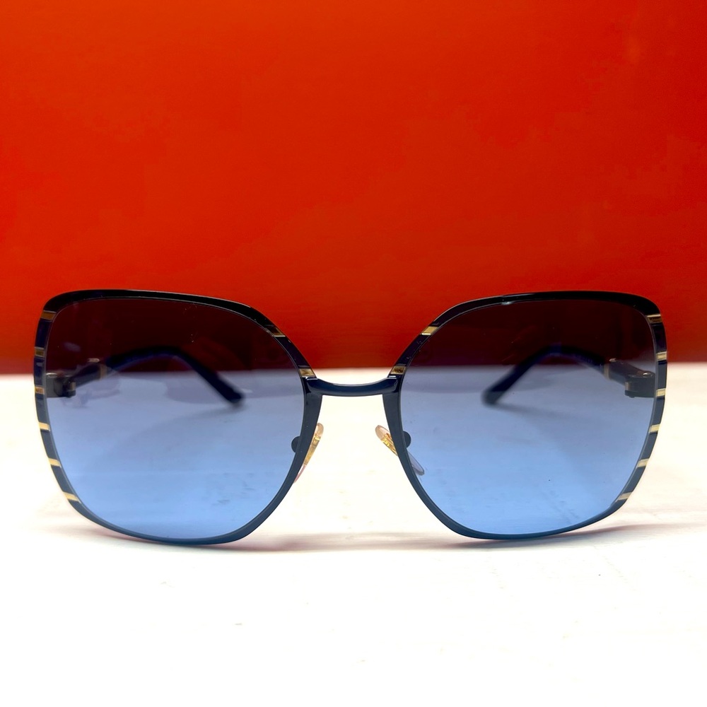 Tory Burch Sunglasses. Never been used.